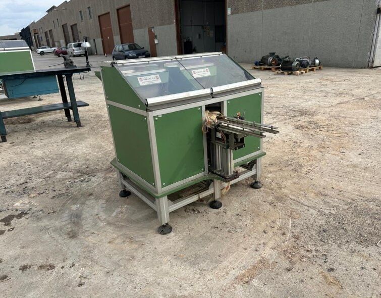 VIBRANT VIBRATORY FEEDER 2